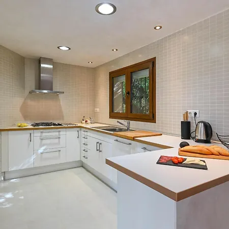 Luxury Kerenza Villa
