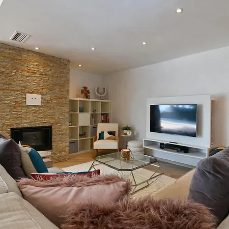 Luxury Kerenza Villa