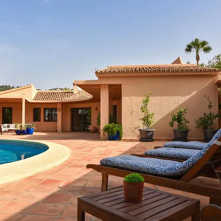 Luxury Kerenza Villa *
